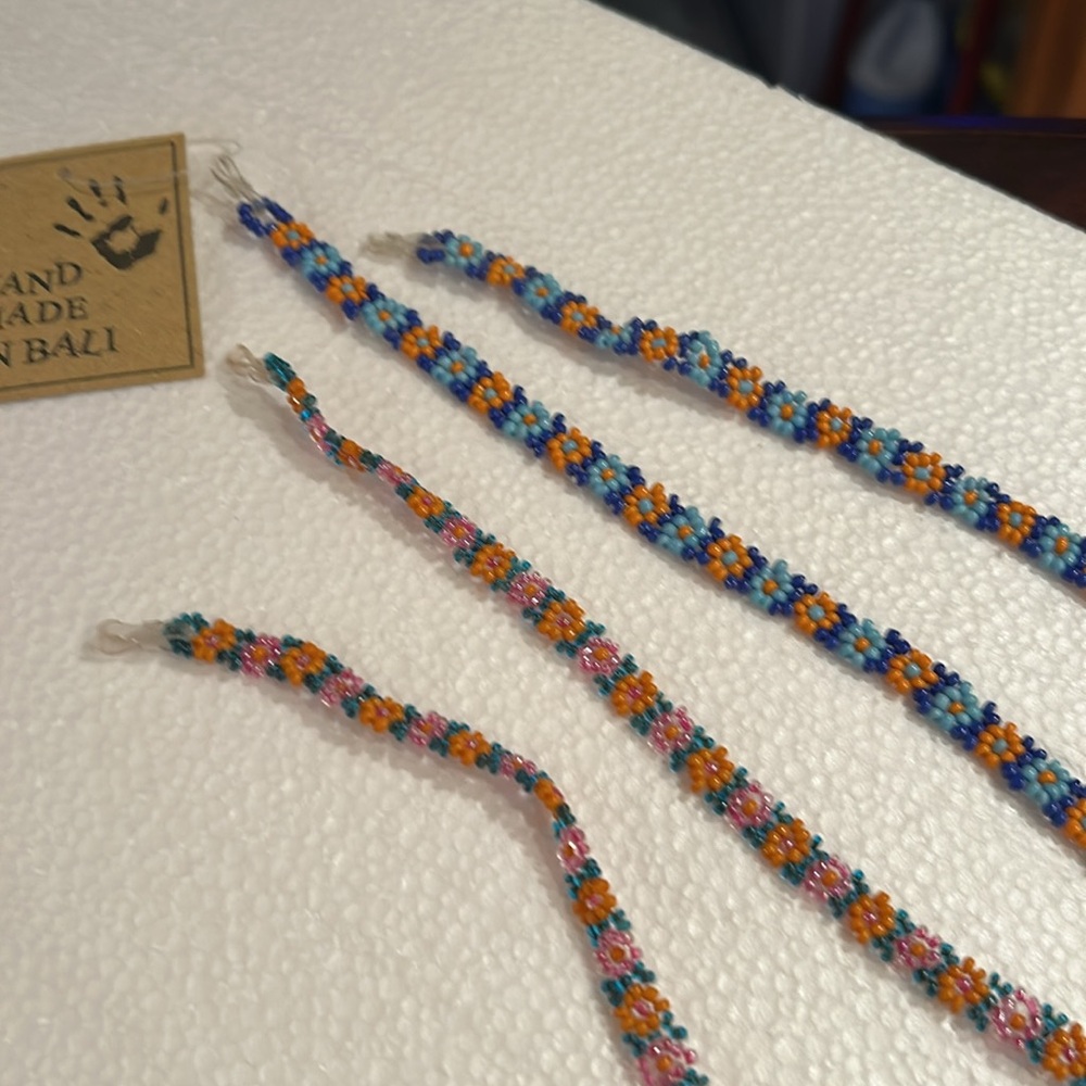 2 never used one with tags eyeglass chains. Beautiful beading from Bali - Picture 3 of 6